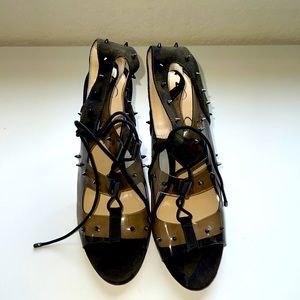 Jessica Simpson stilettos